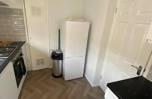 Nunhead Apartment | Chic City Retreat Immaculate 2 Bed Oasis in London