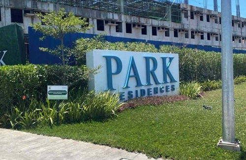 Santa Rosa Condo | Chic condo near SM City Sta Rosa