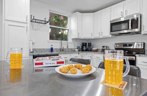 Phoenix Hill Apartment | Chic Container Loft! Walk to Dining & Bourbon | #4