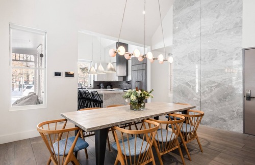 West End House | Chic, Contemporary Three Bedroom Home. 3 Blocks to Downtown Aspen!