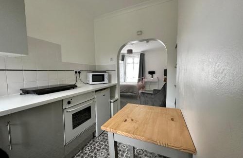 Southampton City Centre Apartment | Chic & Cosy Studio Apartment