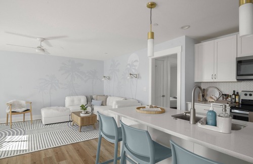 Downtown Dunedin Cottage | Chic Cottage Walk to Downtown Dunedin & Waterfront Pets Ok- Barefoot Parrot 3