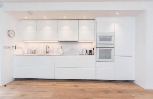 Thamesfield Apartment | Chic & Cozy Flat in SW London, Perfect Location!