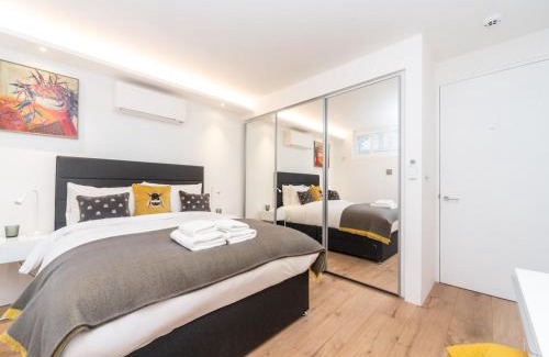 Thamesfield Apartment | Chic & Cozy Flat in SW London, Perfect Location!