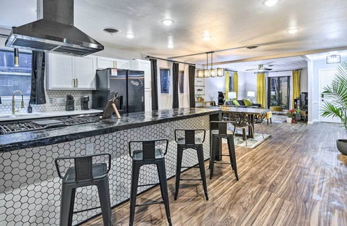 Oak Cliff House | Chic Dallas Home ~ 9 Mi to Downtown