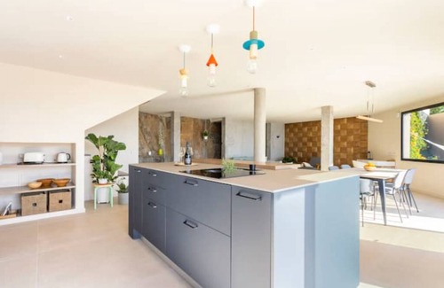 Sauzal Villa | 'chic Escape Villa': Diseño con Vistas al Océano