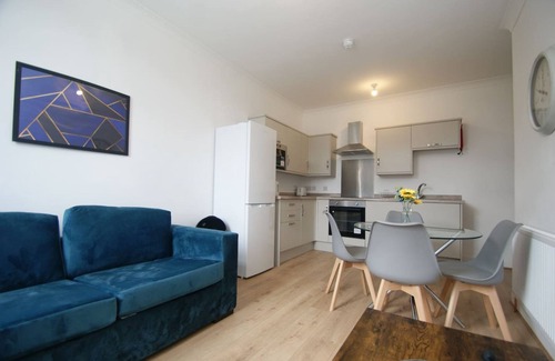 Cliftonville Apartment | Chic Margate Apartment