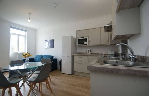 Cliftonville Apartment | Chic Margate Apartment