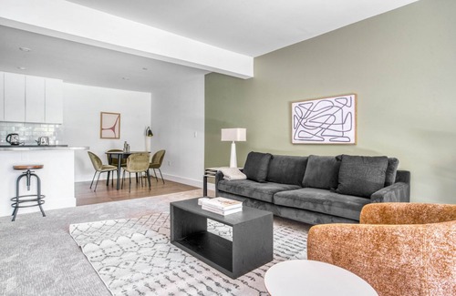 Sharon Heights Apartment | Chic Menlo Park 2BR w/Pool, W/D, Gym, near 82, 101, 280, by Blueground