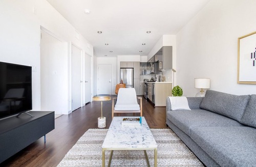 Milpitas Apartment | Chic Milpitas 1BR w/Gym, Pool, walk to BART + Great Mall, by Blueground