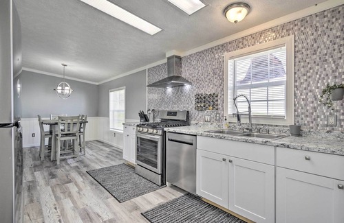 Seneca Falls Cottage | Chic Seneca Falls Home on Cayuga Wine Trail!