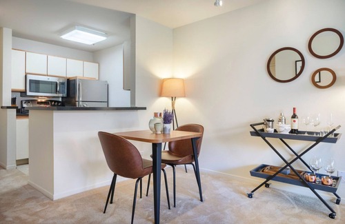 South Beach Apartment | Chic South Beach Studio w/Pool, Spa, facing the water, by Blueground