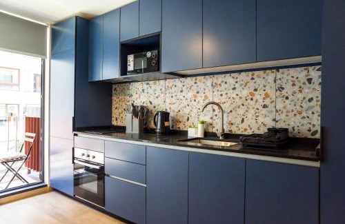 Apoquindo Apartment | Chic Studio Escape for 3 in Lively Las Condes