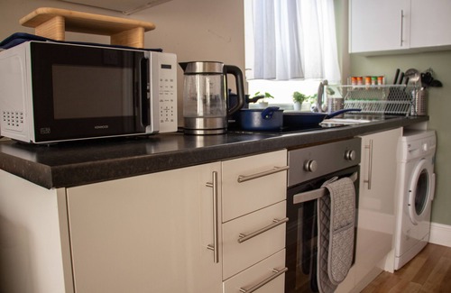 Preston Apartment | Chic Studio Near Wembley Stadium