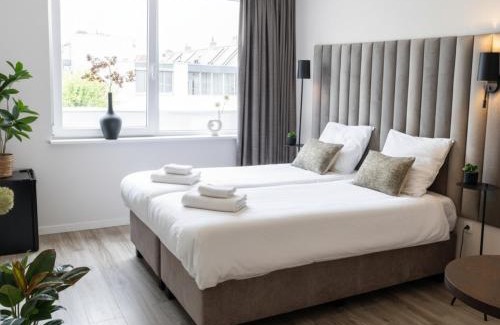 Raamsdonksveer Apartment | Chic Suite W Bathroom & Kitchen