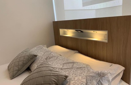 Calle 100 Apartment | [Chicó District] - Suite with Terrace/Free Netflix