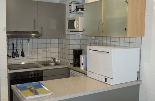 Norddeich House | Child friendly Terraced corner house near the dyke, bicycles, washing machine and WLAN