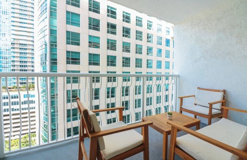 Brickell Condo | Chill Studio Getaway Luxury Brickell High Rise
