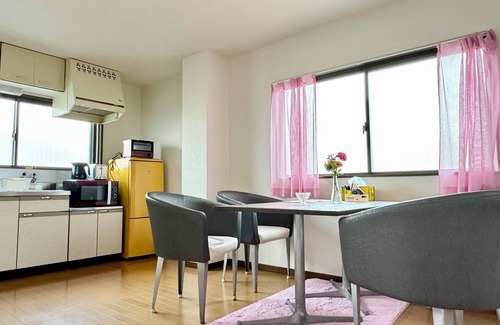 Sumiyoshi Apartment | Chilling Japanese Casual | Safe Residential Area. Everything is close together