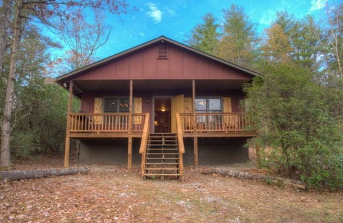 Sautee Nacoochee Cabin | Chimney Mtn 1 | 2BR Cabin, Dog Friendly, Fireplace, Covered Hot Tub. Near Helen