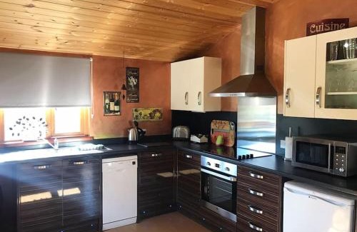 Storwood Villa | Chinchilla Lodge