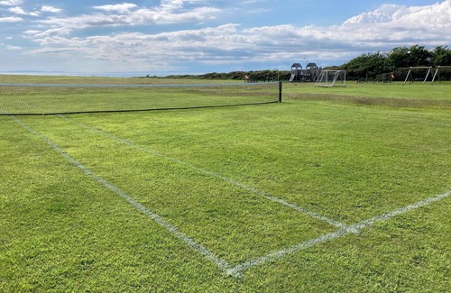 Freshwater House | CHINE COTTAGE self-catering coastal bungalow in rural West Wight