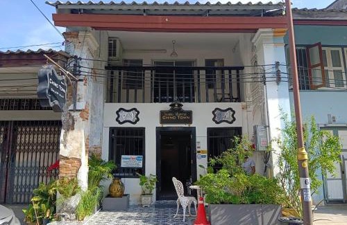 Old Phuket Town House | Chino Town Gallery Alley - SHA Plus