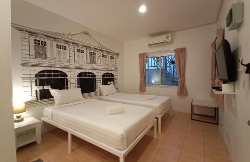 Old Phuket Town House | Chino Town Gallery Alley - SHA Plus