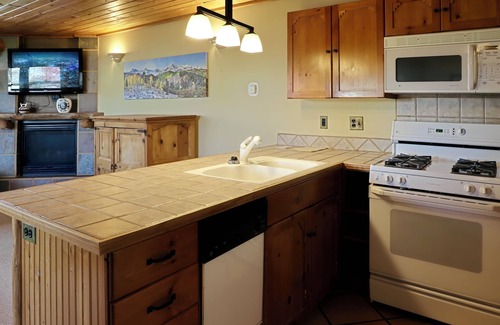 Solar Ranch Cabin | Chipeta Lodge