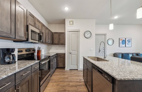 Cleburne Apartment | Chisholm Trace 1235 I Spacious 1 Bed 1 Bath