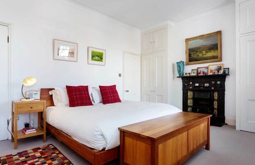 Chiswick House | Chiswick Family Home, by Veeve