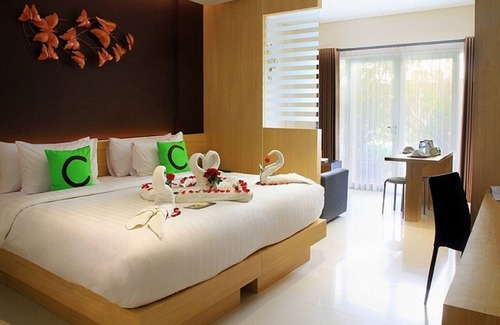 Teuku Umar Hotel | Choice Stay
