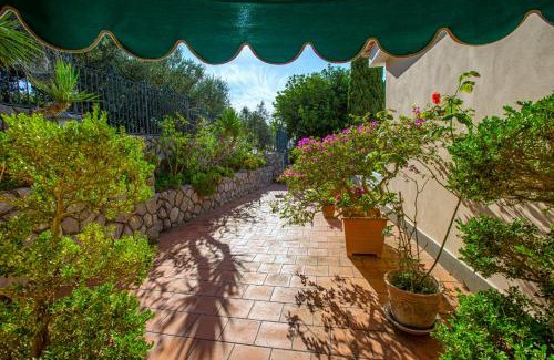 Nerano House | Christa Guest House