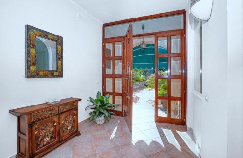 Nerano House | Christa Guest House