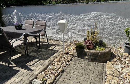 Thale Apartment | Christels Ferienwohnung 1 in Thale mit Sonnenterrasse und Grill