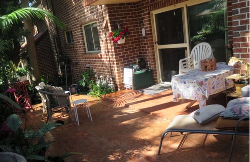 Naremburn House | CHRISTMAS IN SYDNEY! SMART QUIET TOWNHOUSE,CLOSE TO CBD, SPACIOUS PATIO GARDEN