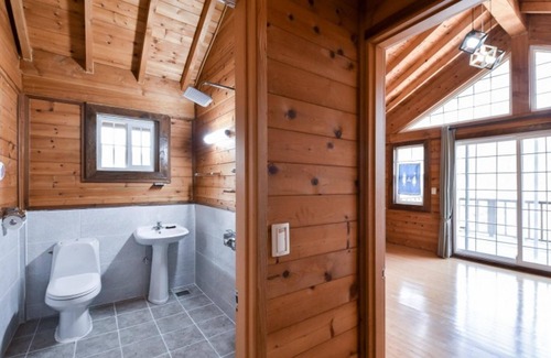 Chungju House | Chungju Garden Story Pension