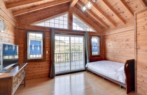 Chungju House | Chungju Garden Story Pension