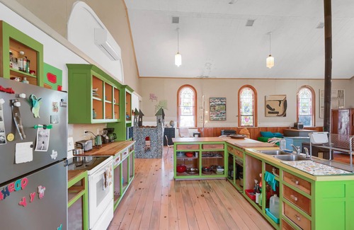 Spring Mills Cabin | Church House! Penn State University, 25 min drive State College