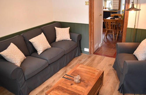 Ashbourne Cottage | CHURCH VIEW COTTAGE, pet friendly, with a garden in Ashbourne