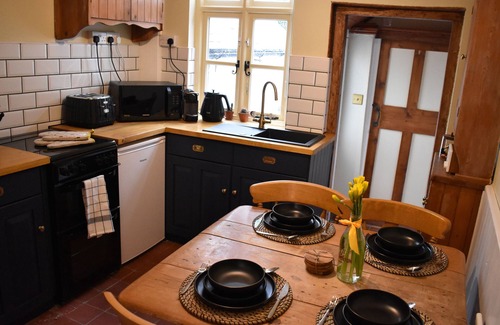 Ashbourne Cottage | CHURCH VIEW COTTAGE, pet friendly, with a garden in Ashbourne