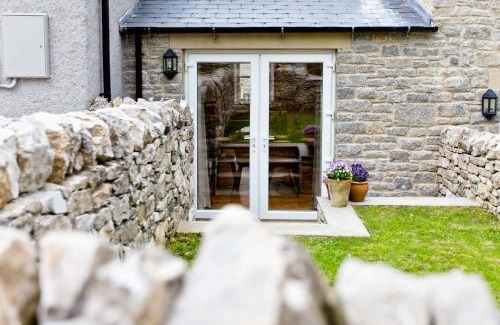 Taddington House | Church View