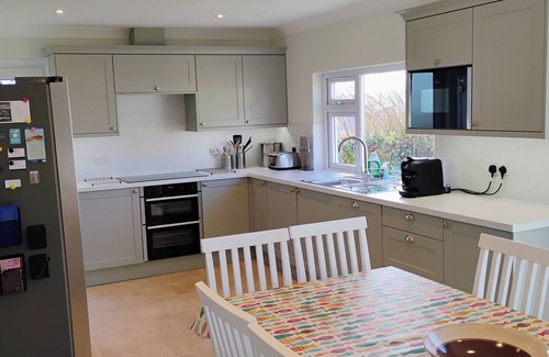 Treator Cottage | CHY-AN-VAR, family friendly, with a garden in Polzeath