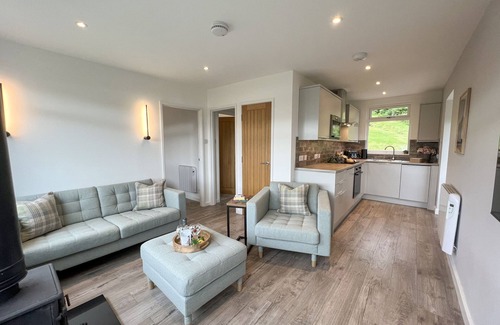 Fearnan Cottage | CIARAN COTTAGE, pet friendly, with open fire in Kenmore