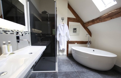 Kerne Bridge Cottage | Cider Mill Cottage - Wye Valley, Herefordshire set on the banks of the River Wye