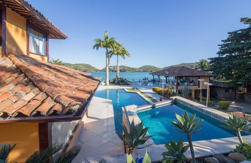 Village da Ferradura Villa | Cinematográfica Mansão Pé na Areia