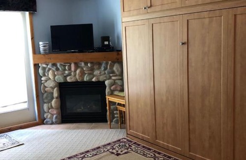 Silver Star Mountain Apartment | Cinnamon's Den