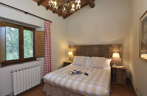 Casole d'Elsa Apartment | Cipresso, Piettorri, Casole d'Elsa, Siena and Chianti