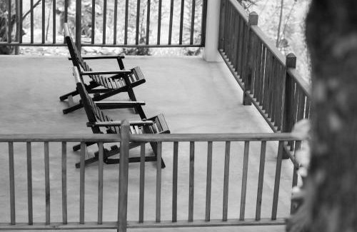 Menikhinna Other | Circle Edge Cabana