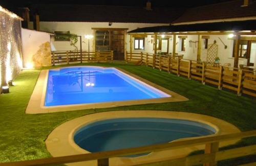 El Peral Cottage | Cirondo Cave 8 Places